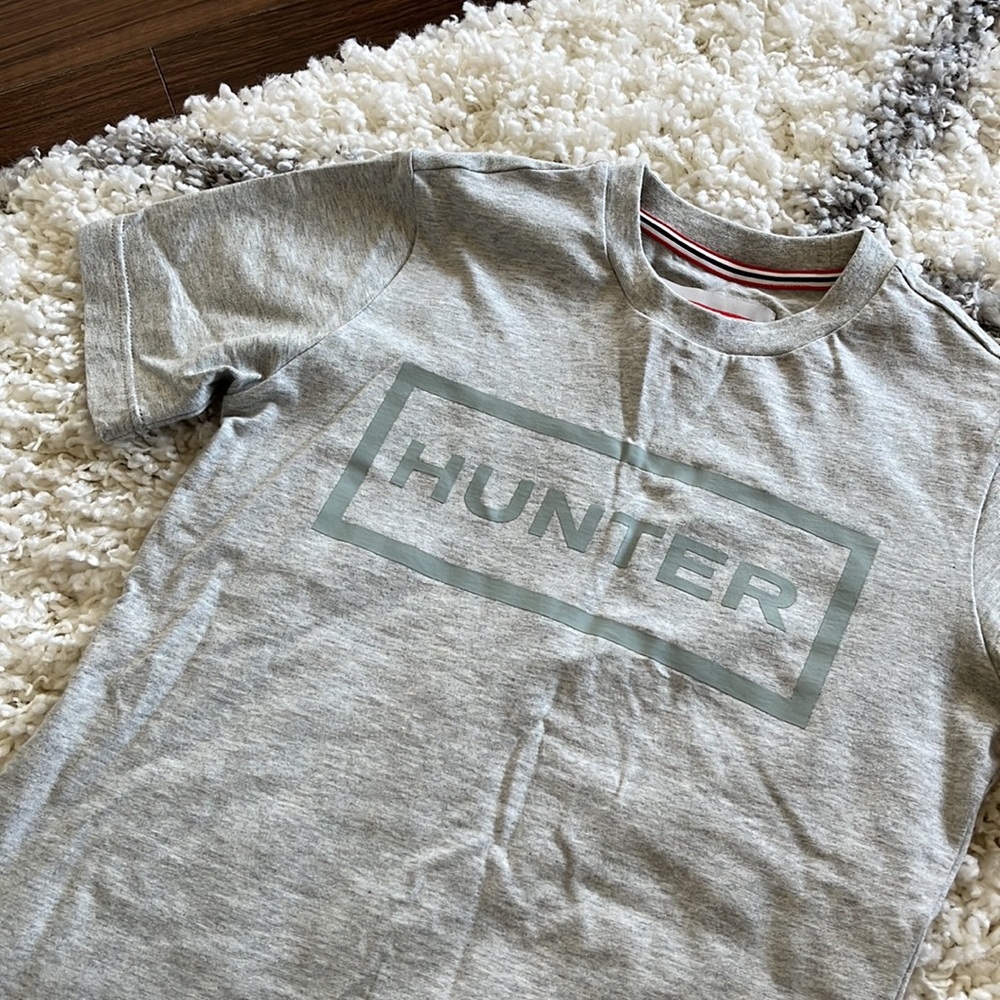 NWOT Hunter T-shirt